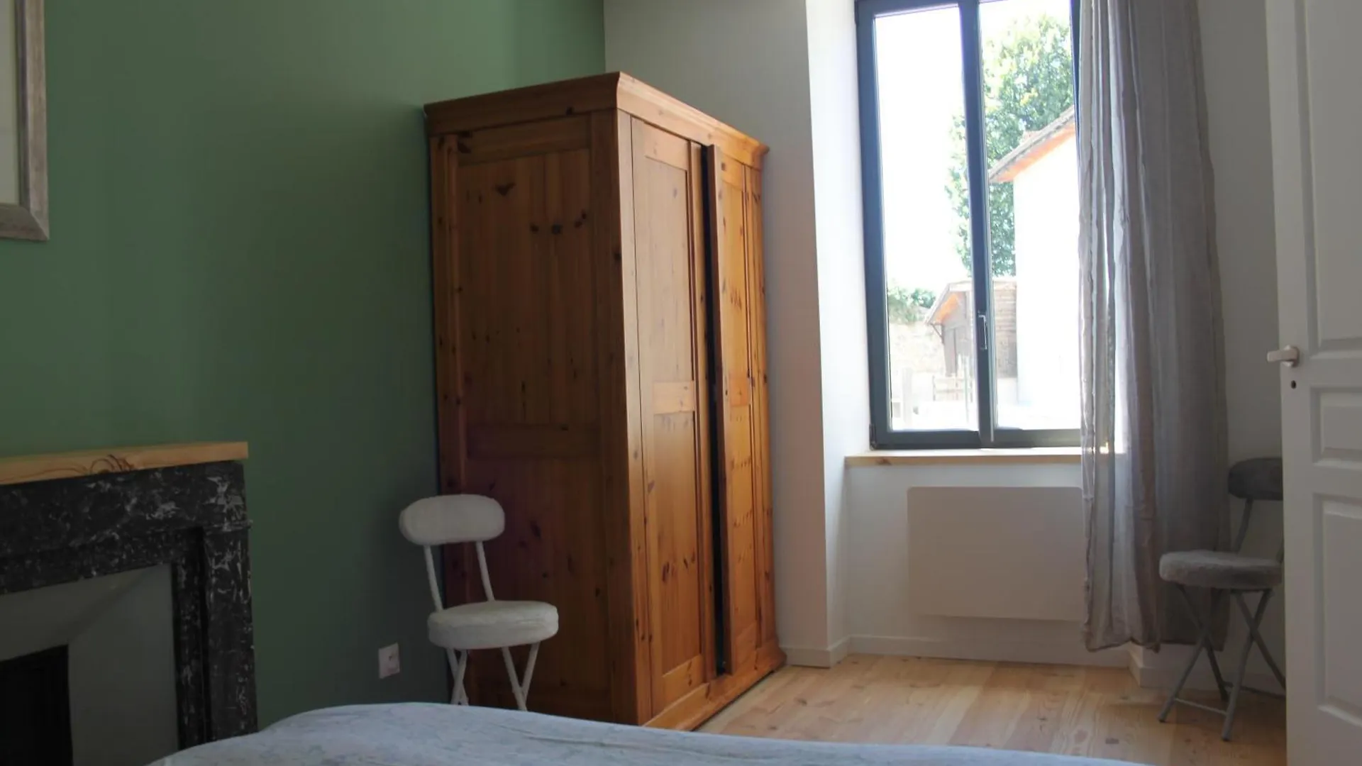 Comfortable Village Apartment In Barbieres With Access To Large Garden With Beautiful Views