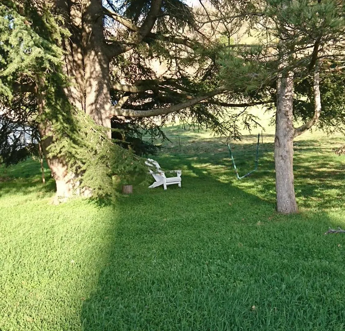 Comfortable Village Apartment In Barbieres With Access To Large Garden With Beautiful Views